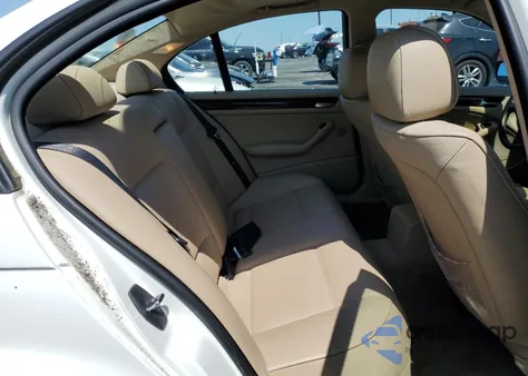 1999 BMW 323 I Automatic z USA, uszkodzony, nr VIN WBAAM3334XFP56077